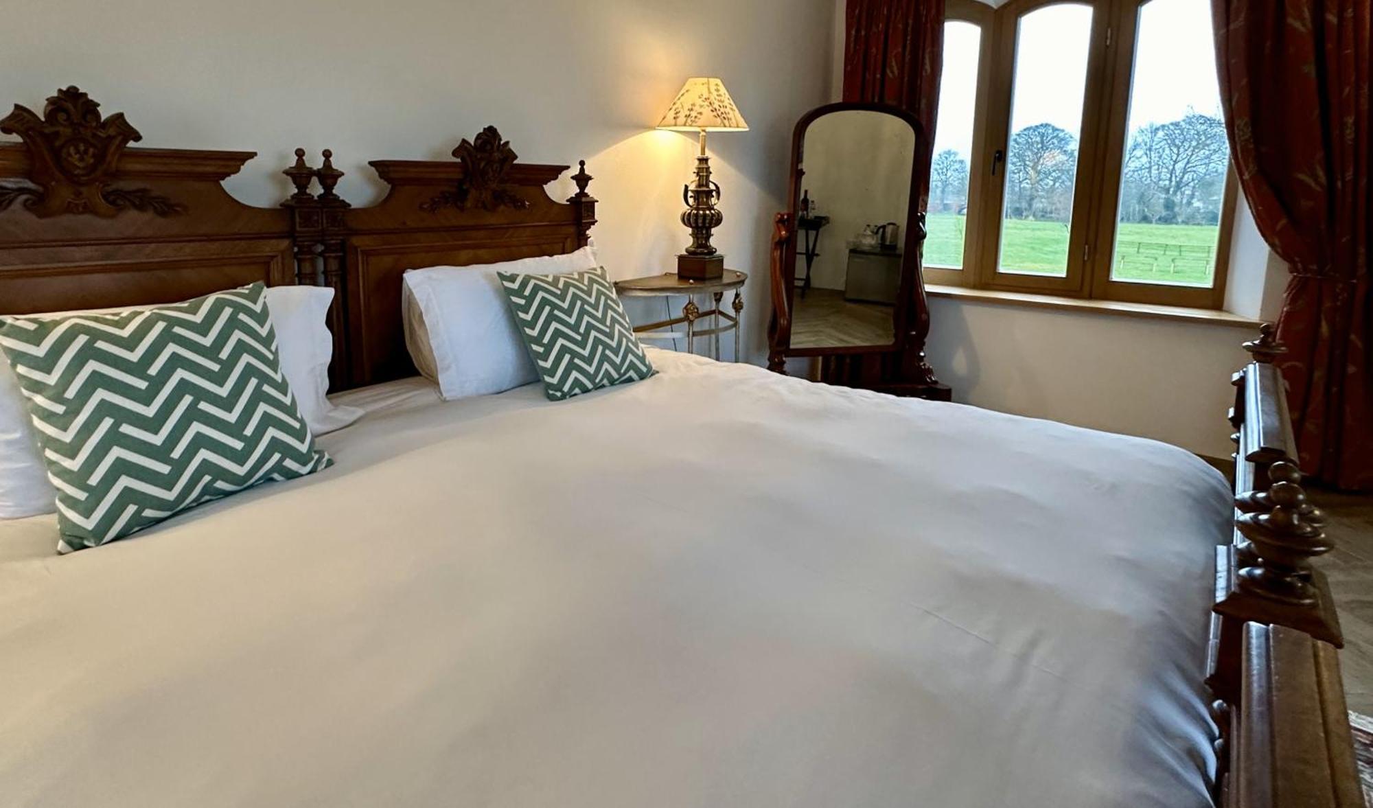 Claregalway Castle Bed and Breakfast Buitenkant foto